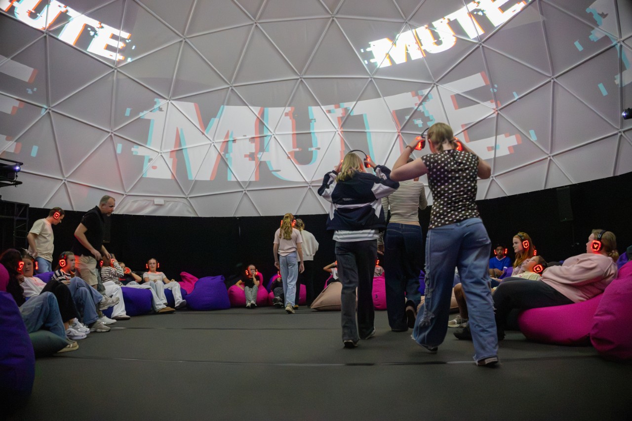 Foto 1 – Wat is MUTE